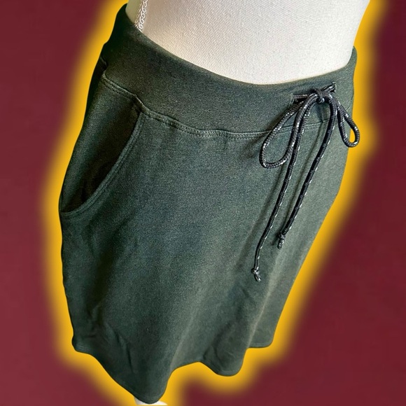 Sundry for Evereve Drawstring 'Saturday Skirt' in Dark Olive Green Size Small - Picture 12 of 12